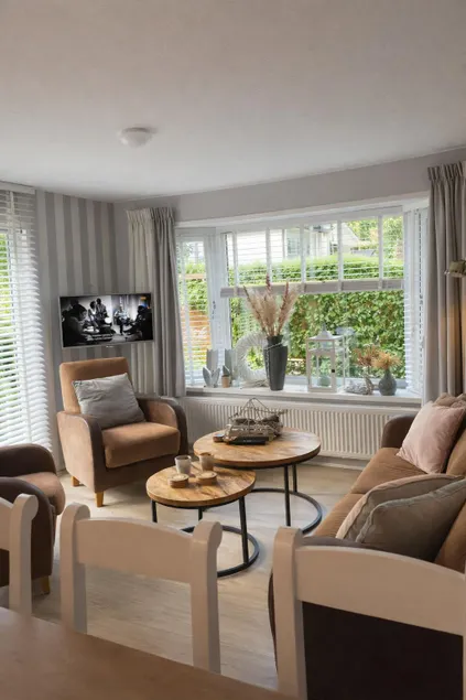 Luxury Chalet with beautiful terrace on the Veluwe - Image 1