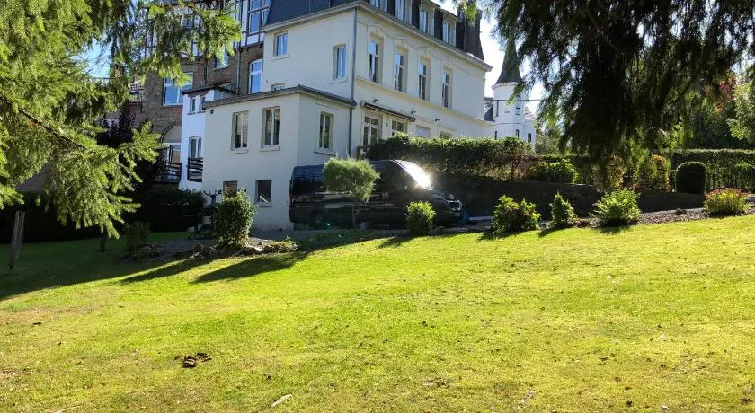 Villa les Tamaris - Image 1