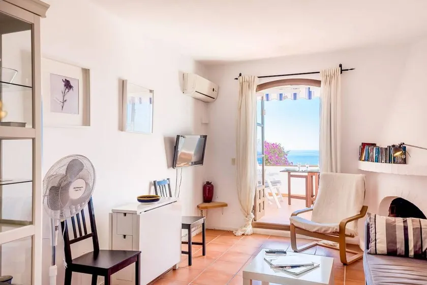 Bonito apartamento con preciosas vistas y piscina - Image 1