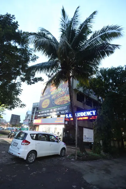 Hotel Sa Residency - Image 1