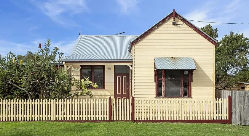 Fishermans Cottage - Image 1