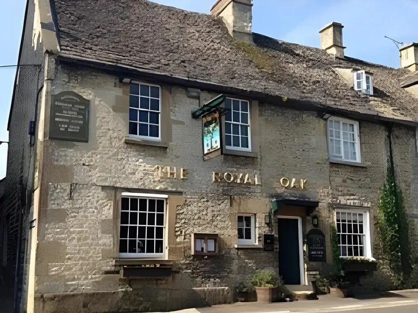 The Royal Oak Burford - Image 1