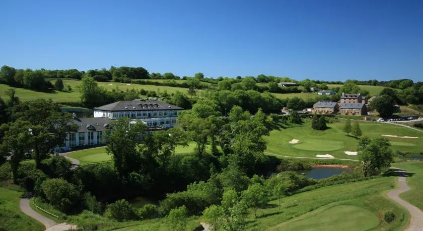 Dartmouth Green Lodges - Image 1