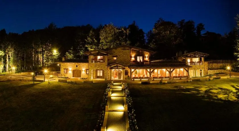 Chalet Euthalia Restaurant & Suites - Image 1