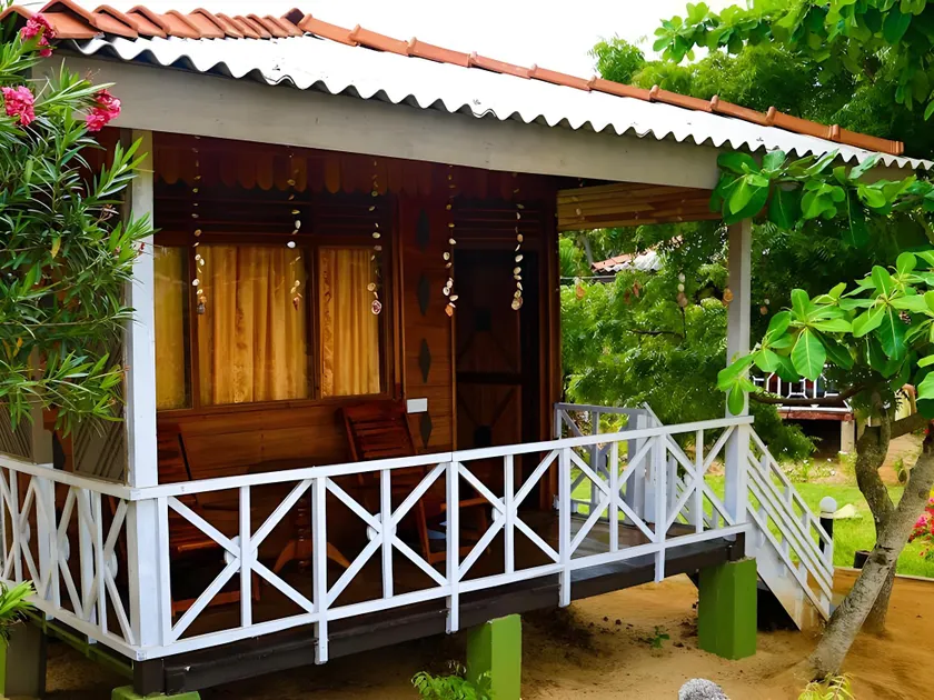 Little Pumpkin Cabanas & seafood restaurant - Image 1