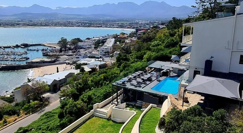 Bikini Beach Manor - Image 1