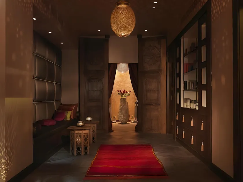 Dolphin House Serviced Apartments - Image 1