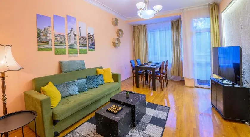 Cozy Central Apartment By NDK and Vitosha Blvd with Free secured parking and two terraces - Image 1