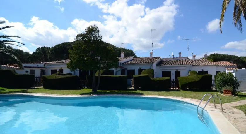 Ferienhaus mit Grill, Pool und Terrasse - Image 1