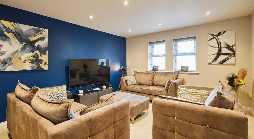 Host and Stay - River Hill House - Image 1