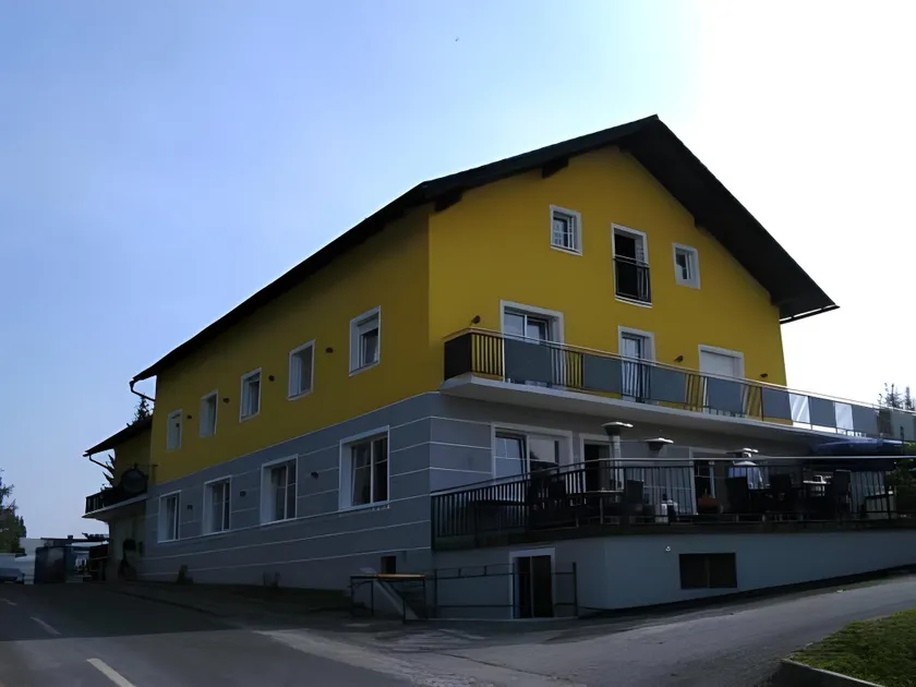 Ewitsch 13 - Hotel Garni - Image 1