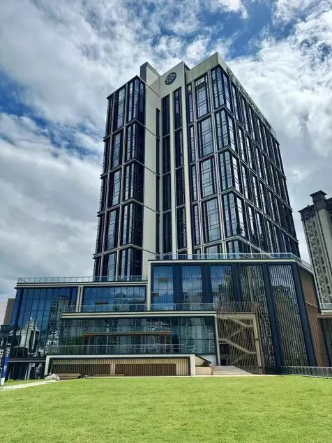 Qiyuan International Hotel - Image 1