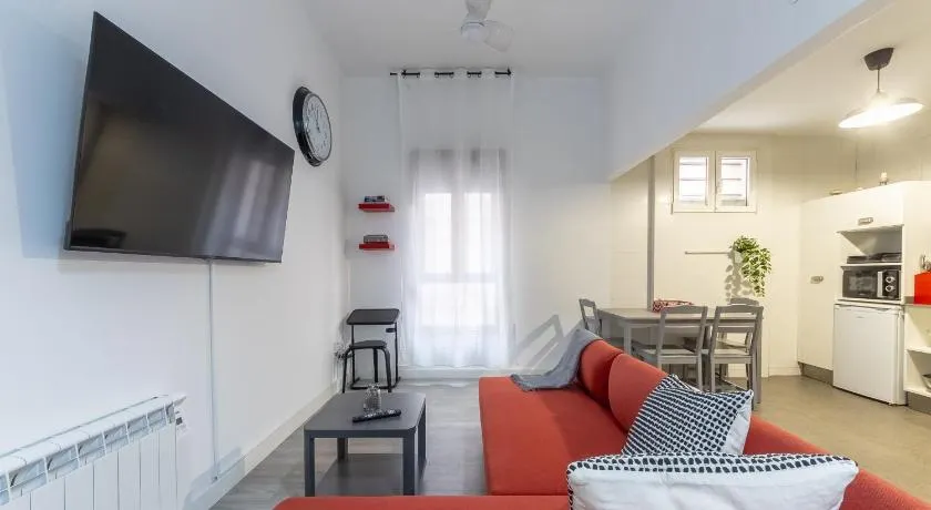 Confortable apartamento con parking en Bilbao - Image 1