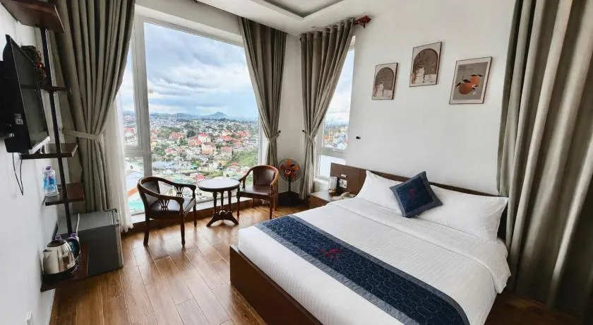 Cosy Hotel Ngo Thi Sy Dalat - Image 1