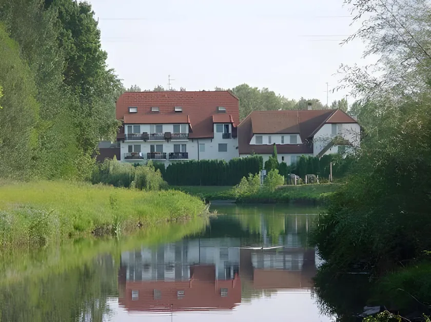 Hotel Panorama - Image 1