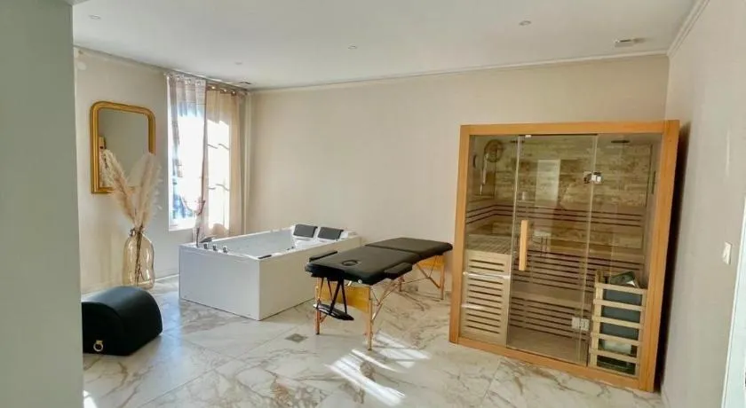 Maison Bien-être Balnéo et Sauna Cosy et Chaleureux - Image 1
