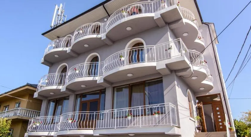 Vila Onasis - Image 1