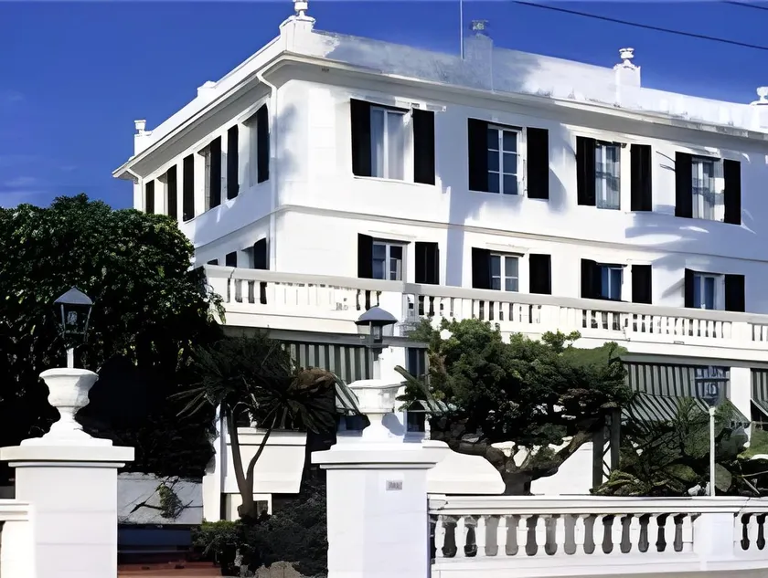 Hotel Villa La Brise - Image 1