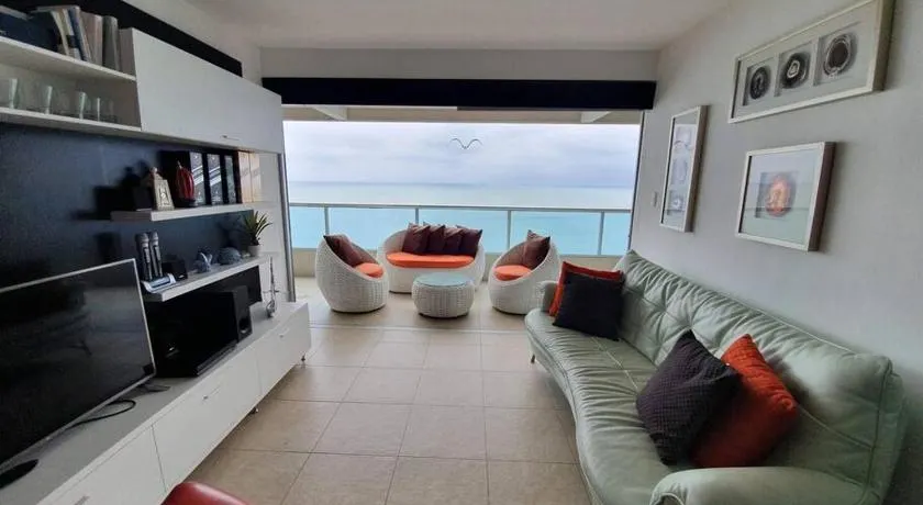 Departamento al pie del mar con hermosa vista / Torre Oceánica - Image 1