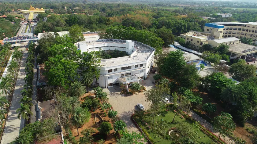 Sri Kamalanivas - Image 1