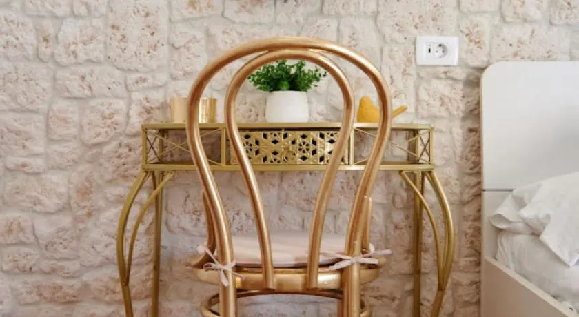 Guesthouse Ana Trogir Old Town - Image 1