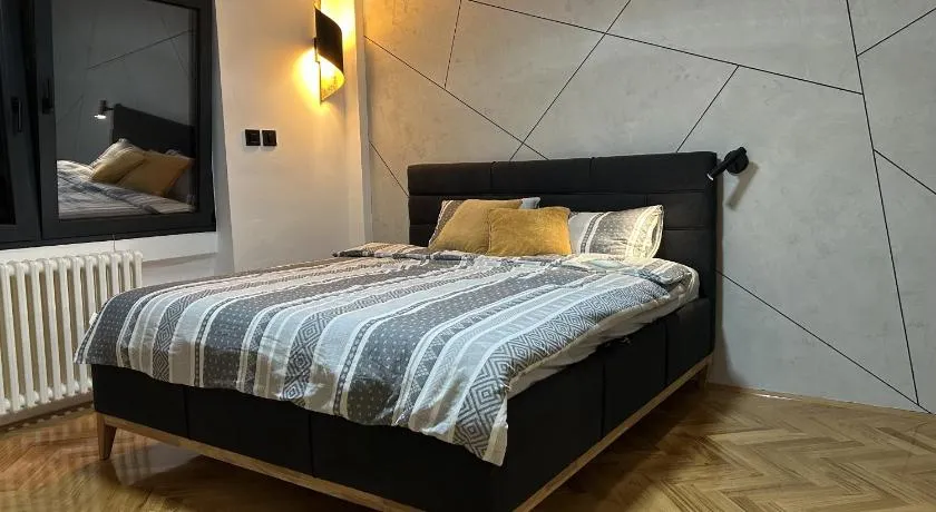 Cozy Apartments - Free Parking, WiFi & King-size Bed - Liman IV - Image 1