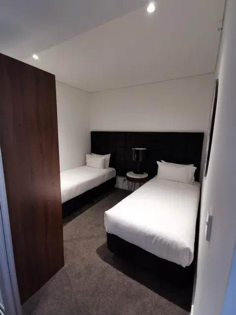 Convenient Residence - Chatswood 1 Bedroom plus Study - Image 1