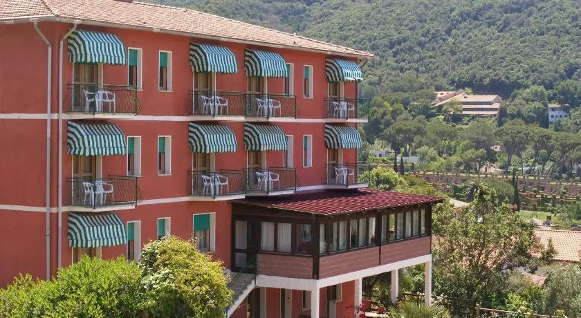 Hotel La Feluca - Image 1