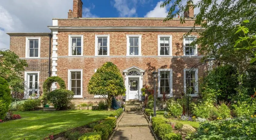 Highgate House - Image 1