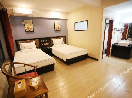 Liangen Boutique Hotel (Hongtong Grand Locust Tree Scenic Area) - Image 1