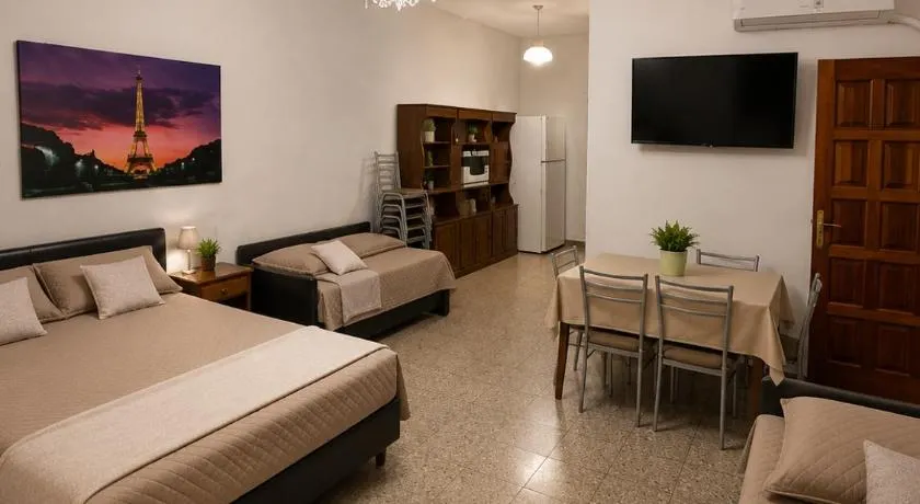 La Casa de Miel - Image 1