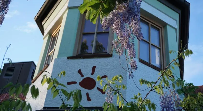 Weissenfelder Guest House & Restaurant - Image 1