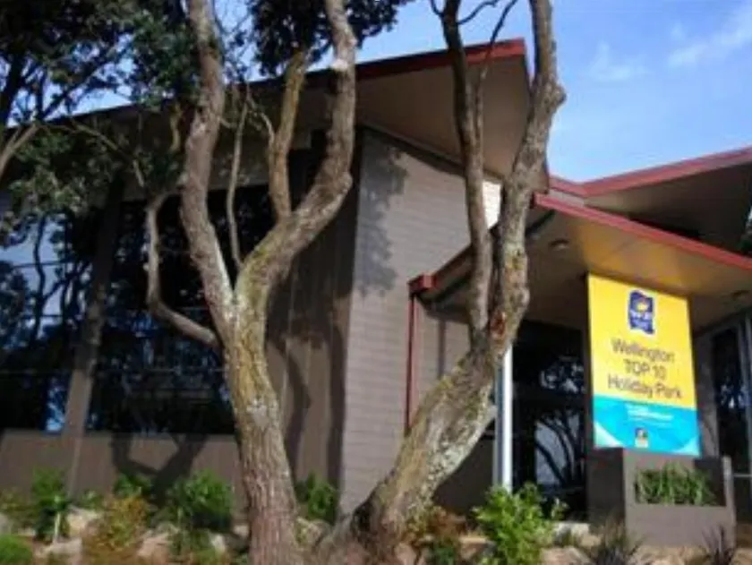 Wellington TOP 10 Holiday Park - Image 1