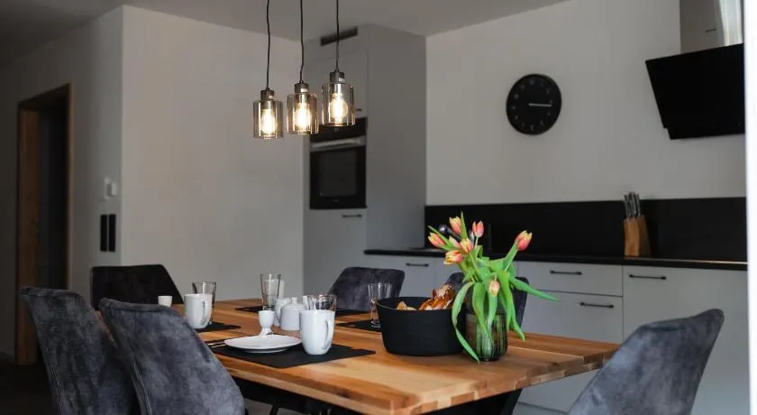 #1 jsliving Business work&stay - barrierefrei private Terrasse Arbeitsplatz mit HighspeedWLAN - Image 1