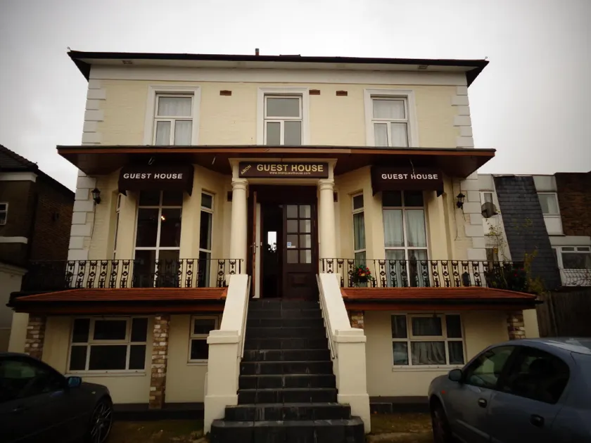 Aron Guest House - Image 1