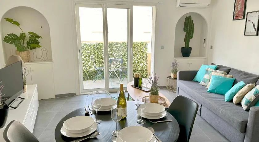 Cannes CROISETTE - plages - palais - bord de mer - Appartement moderne et lumineux avec balcon - Image 1