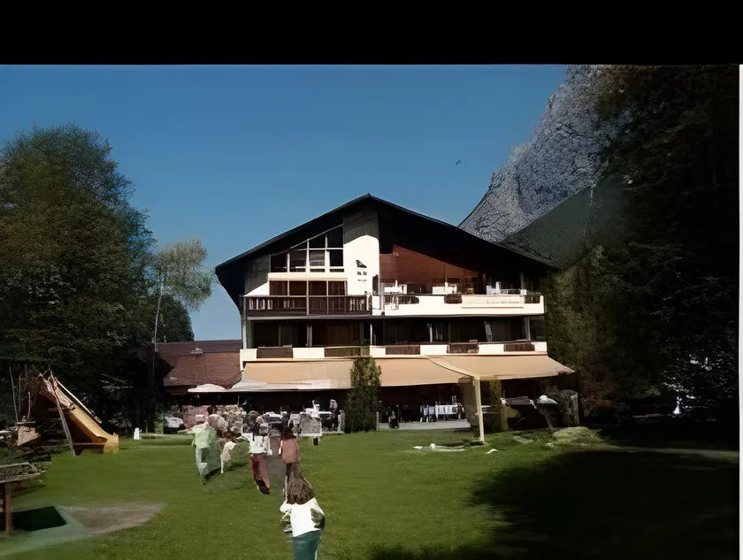 Typically Swiss Hotel Ermitage - Image 1
