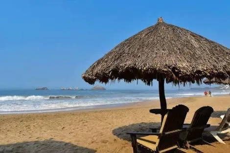 VILLA PARA 8p 6A 2M dentro del HOTEL a un costado del Krystal IXTAPA cuenta con playa y WIFI - Image 1