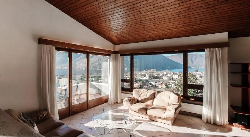 Miralago by Quokka 360 - Relaxing Apartment with Lake View Garden - Image 1