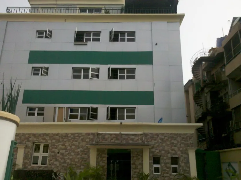 Folade Hotel - Image 1