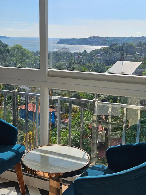 Sea View 3BHK Luxury Apt 10 Min From Candolim - Image 1