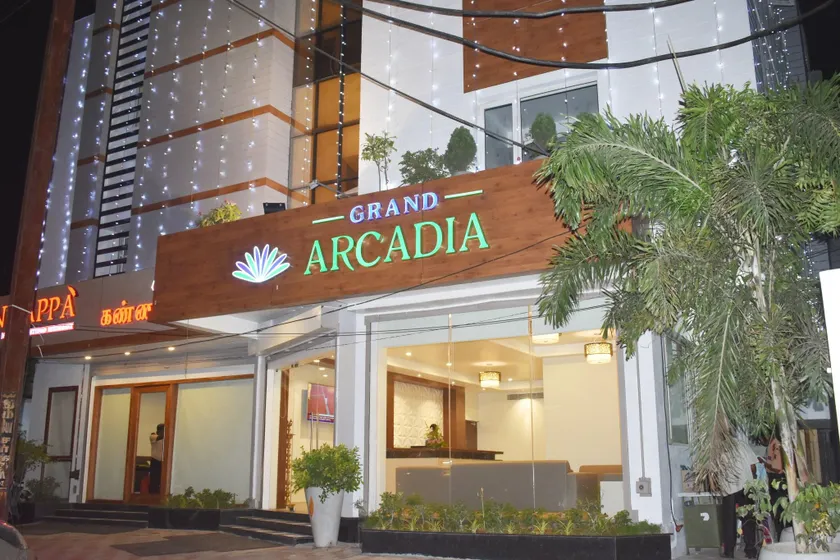 Grand Arcadia - Image 1