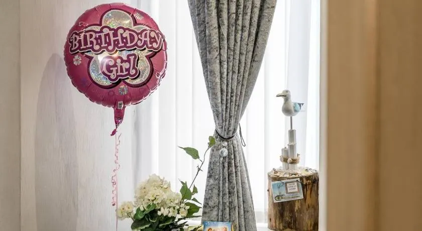 Birkdale boutique Apartment - Image 1