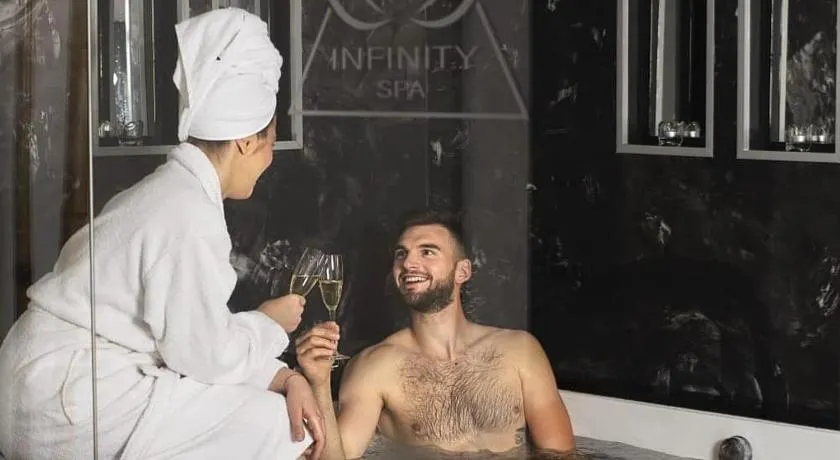 INFINITY spa - Image 1