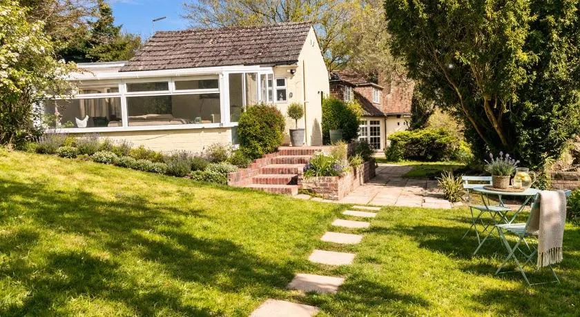 The Alkham valley Hideaway - Image 1