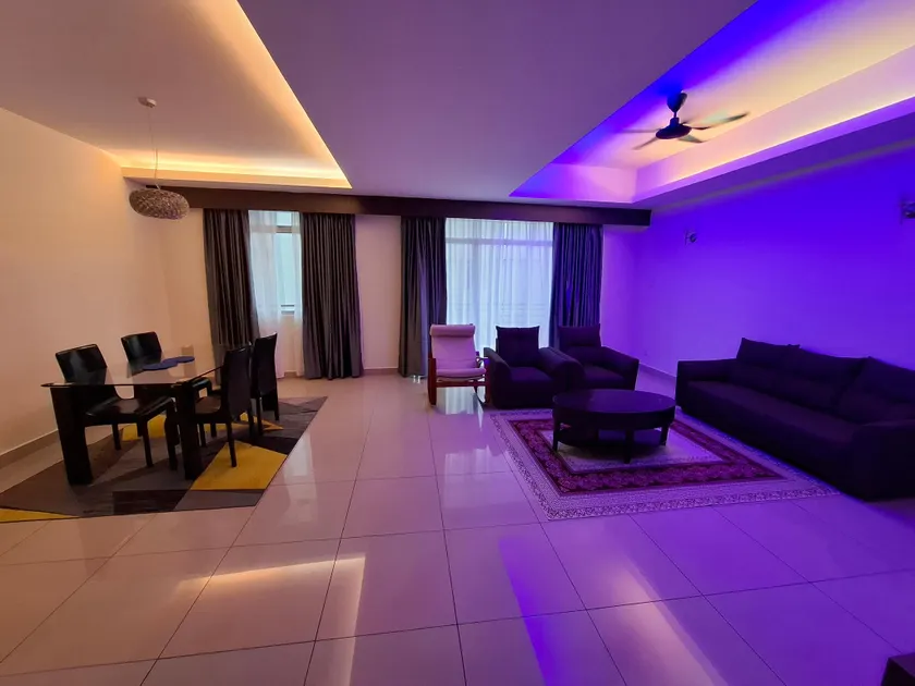 Infinity homestsy, Anjung seri sri alam - Image 1