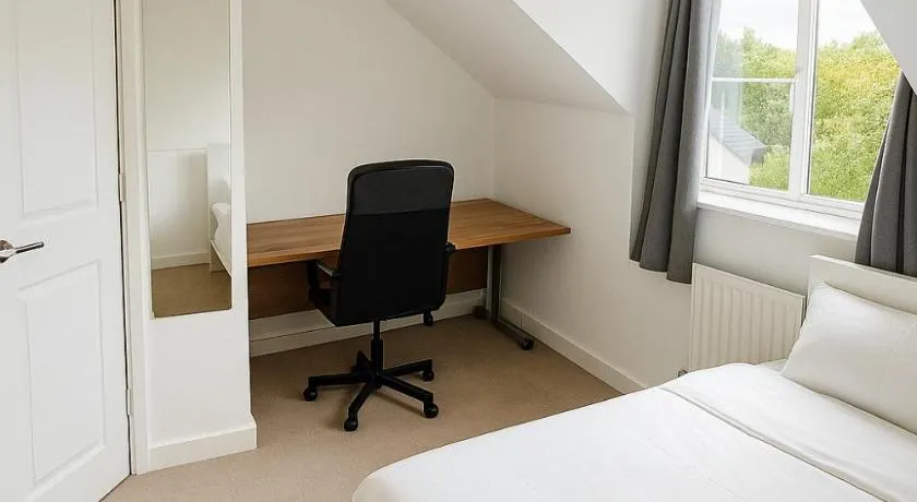 Double Room in Fulham, Central - Image 1