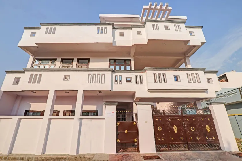 Hotel O Swarnim Banquet Lawn - Image 1