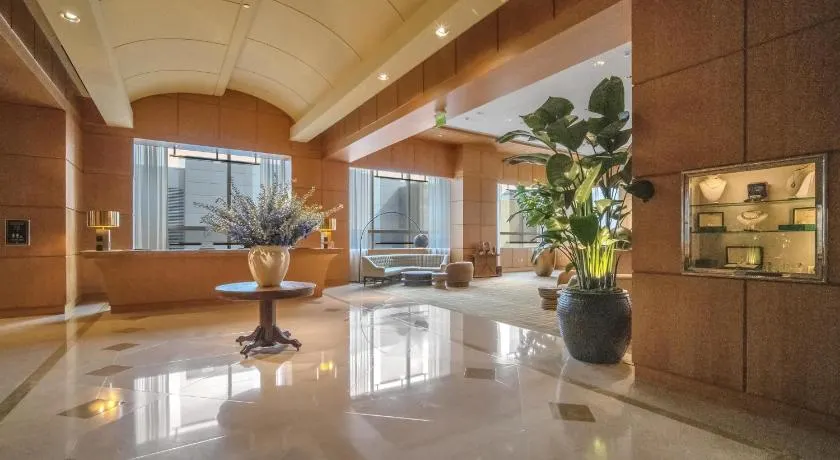 Four Seasons Hotel Miami Luxury Two Bedroom City View Suite- Free Parking - Image 1