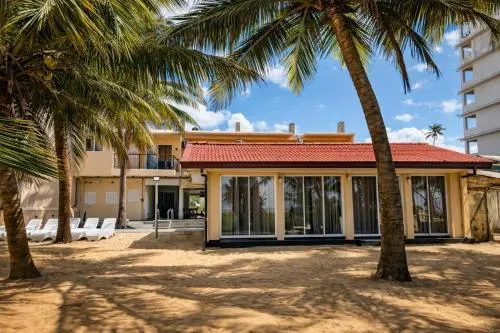 Lankahuts - Image 1